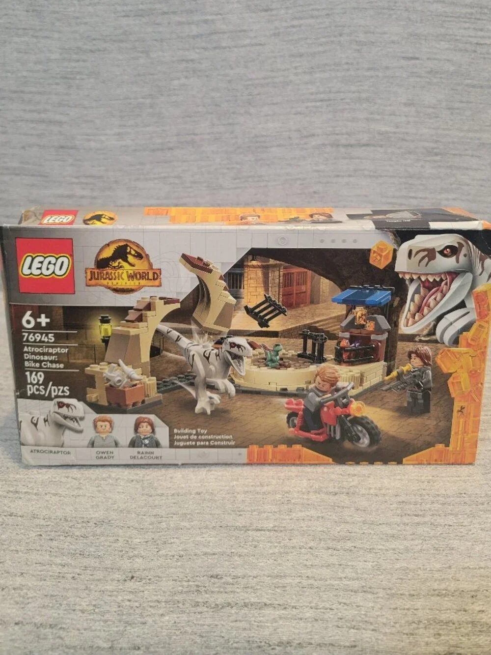 Lego Jurassic Park Atrociraptor Dinosaur: Bike Chase 76945